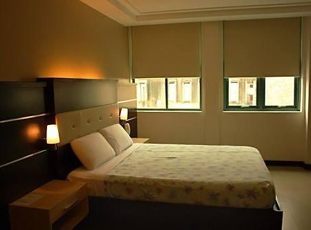 Olongapo Travel Lodge Extérieur photo