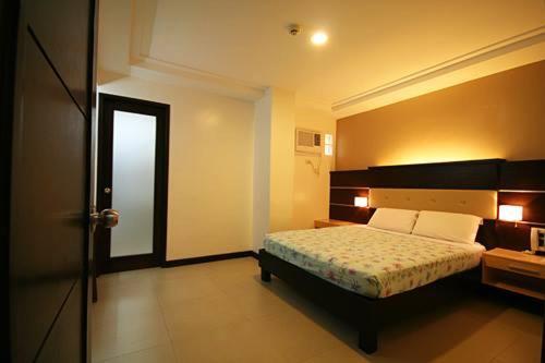 Olongapo Travel Lodge Extérieur photo